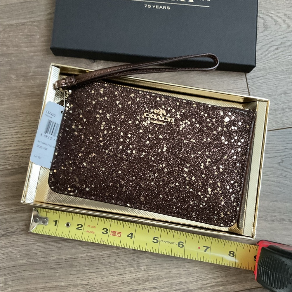 Coach wristlet, New with Tags and box. - Picture 5 of 7